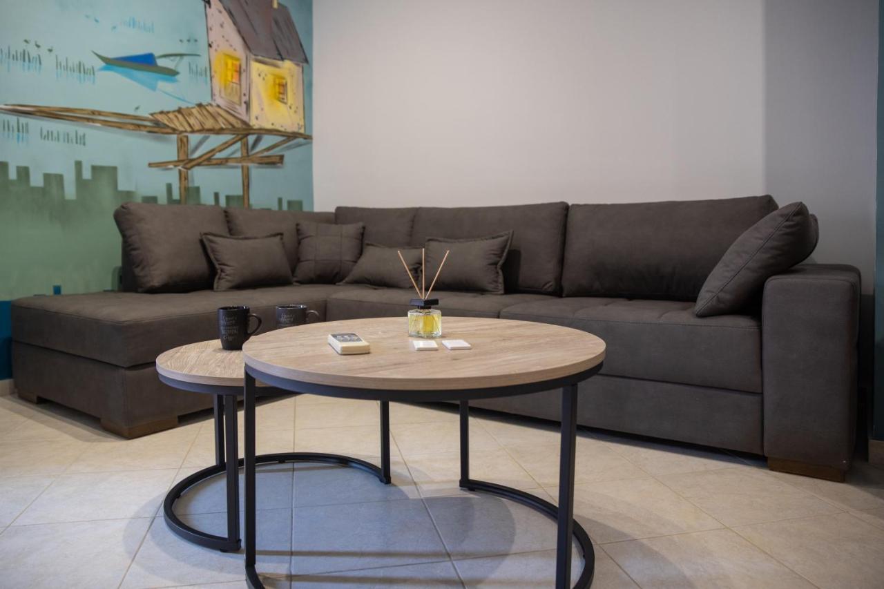 Petrino Suites Mesolonghi Mesolóngion Exteriör bild